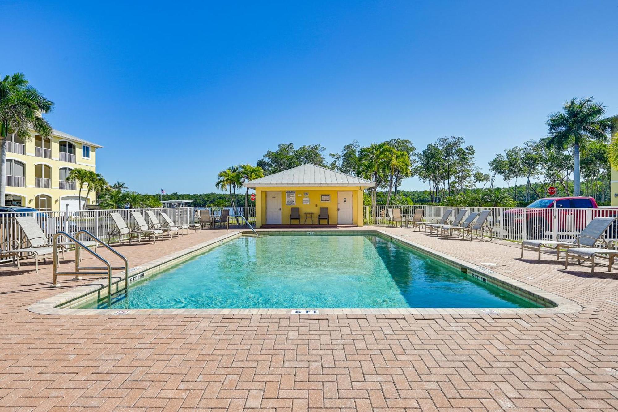 Everglades City Condo With Porch Steps To Water! Eksteriør bilde